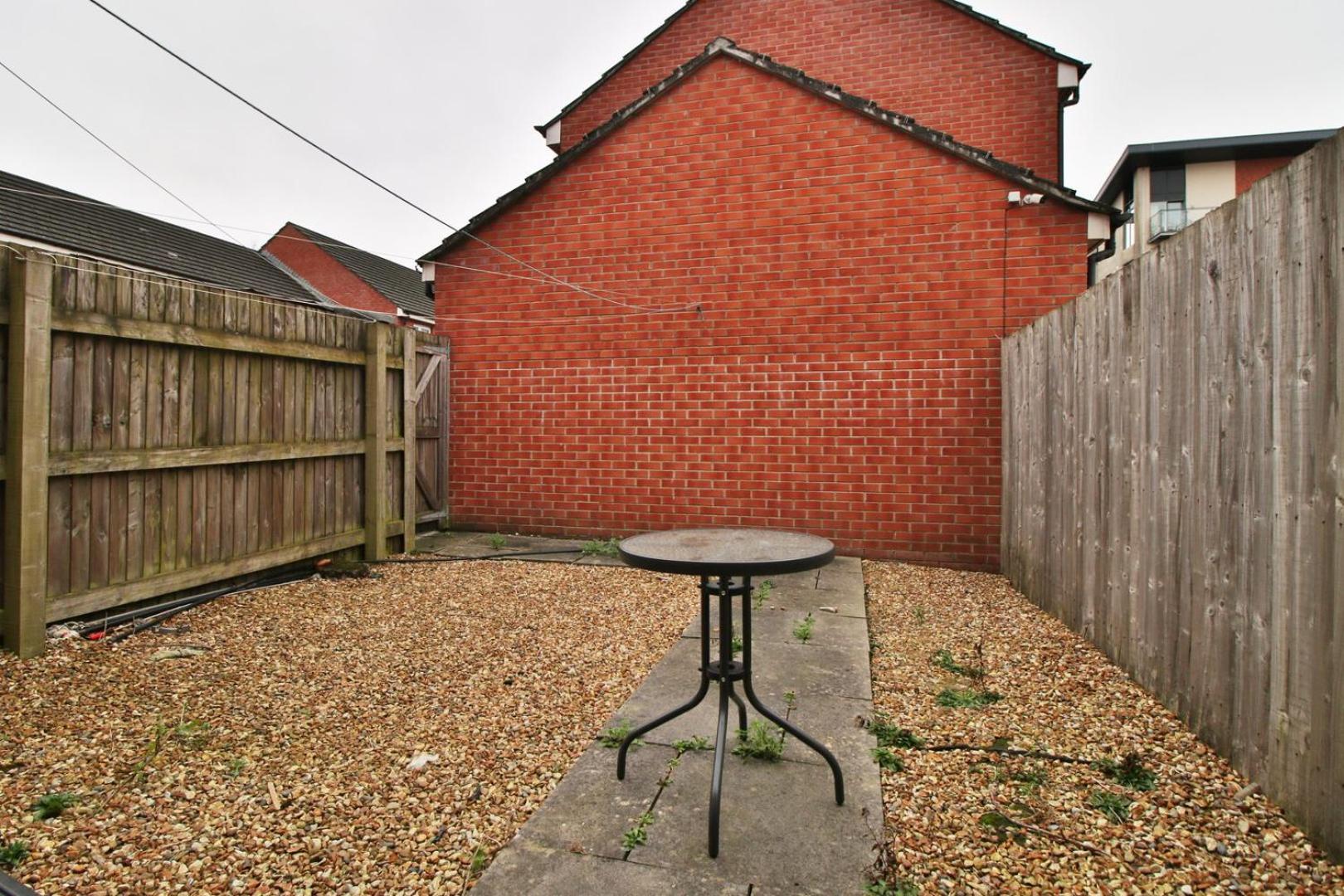 Spacious 5 Bedroom | With Fenced Backyard Newport  Exterior foto