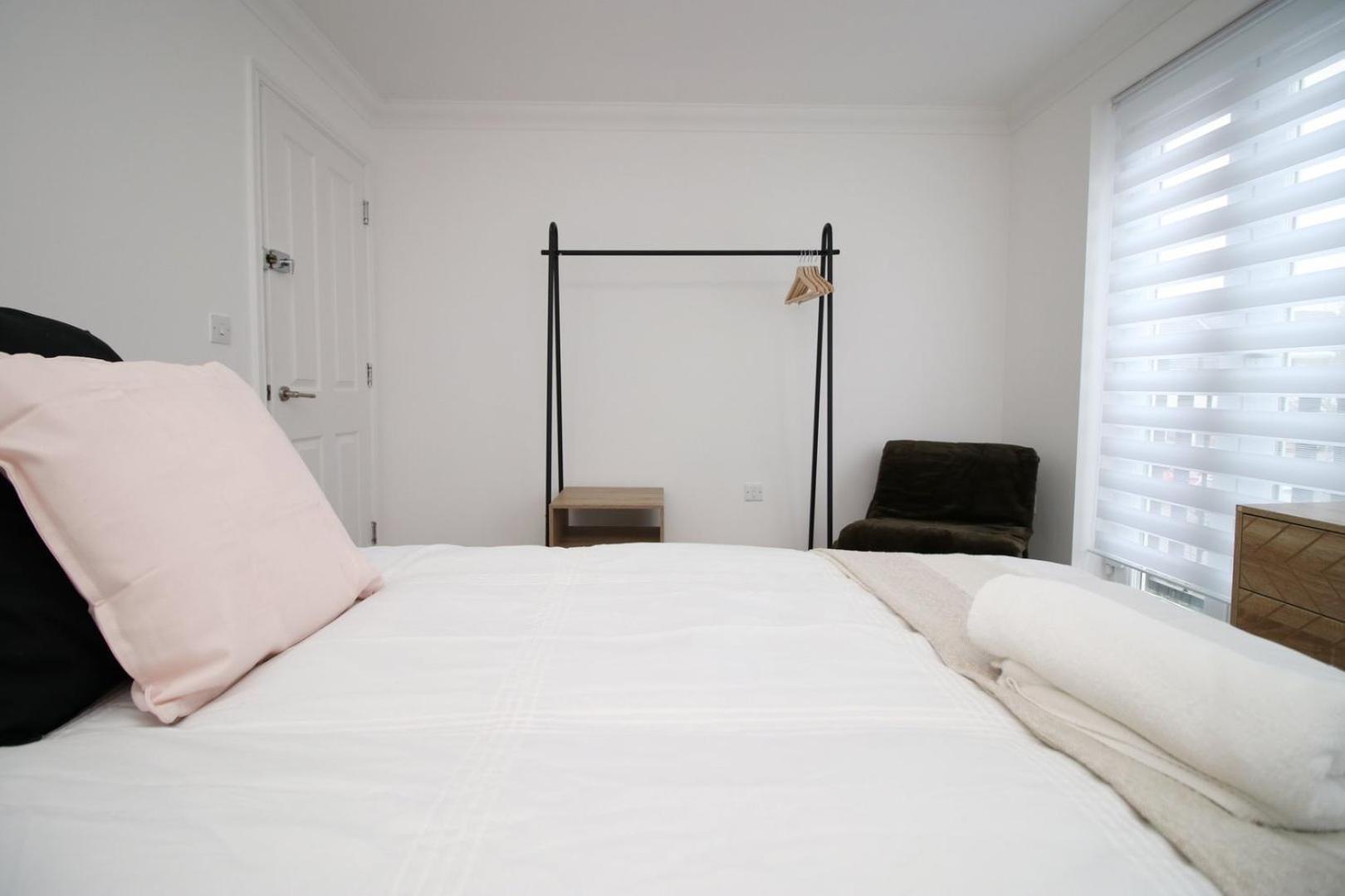 Spacious 5 Bedroom | With Fenced Backyard Newport  Exterior foto